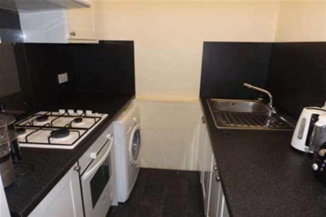  Image of 1 bedroom Property to rent in Kingston Road Portsmouth PO2 at Portsmouth, PO2 7PA