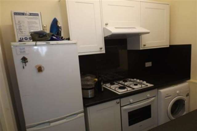  Image of 1 bedroom Property to rent in Kingston Road Portsmouth PO2 at Portsmouth, PO2 7PA