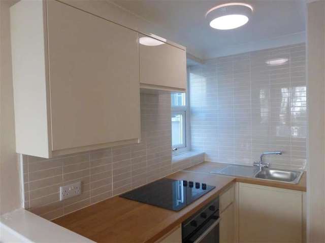  Image of Studio flat for sale in Norfolk Road Brighton BN1 at Brighton East Sussex Brighton, BN1 3AA