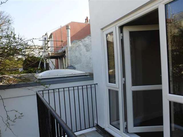  Image of Studio flat for sale in Norfolk Road Brighton BN1 at Brighton East Sussex Brighton, BN1 3AA