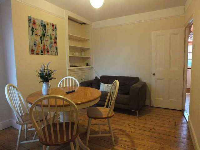  Image of 1 bedroom Detached house to rent in Norfolk Road Reading RG30 at Reading Berkshire Reading, RG30 2EG