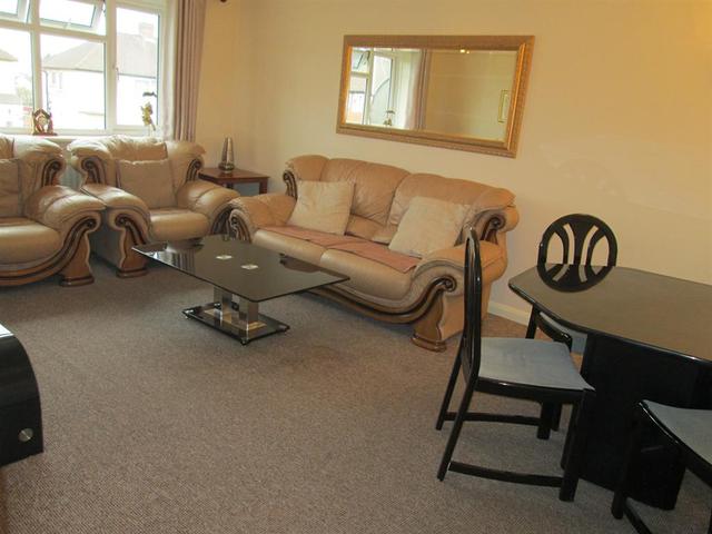  Image of 2 bedroom Maisonette for sale in Willow Tree Lane Yeading Hayes UB4 at Hayes Middlesex Yeading, UB4 9BD