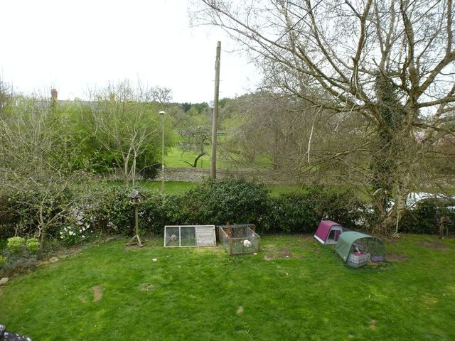 Image of 3 bedroom Semi-Detached house for sale in North Street Fritwell Bicester OX27 at North Street Fritwell Bicester, OX27 7QX