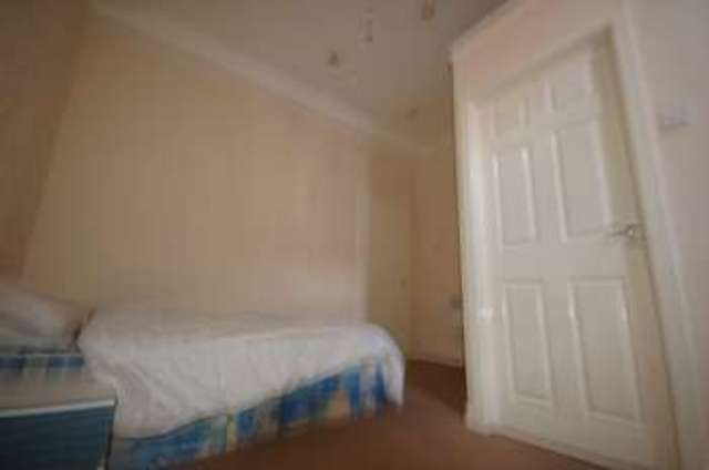  Image of 1 bedroom Ground Flat to rent in Northumberland Avenue Blackpool FY2 at Blackpool Lancashire, FY2 9SA