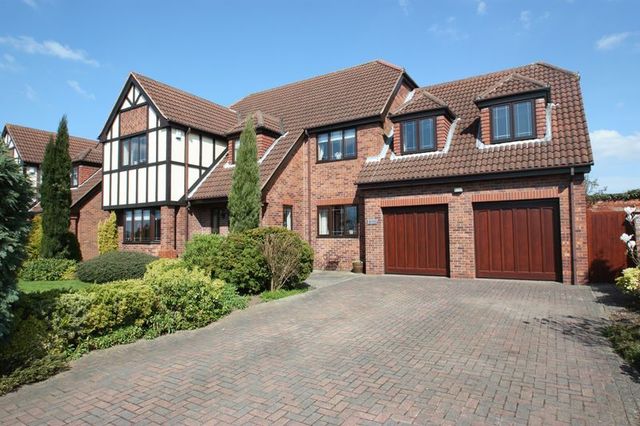  Image of 4 bedroom Detached house for sale in Norwood Carleton Pontefract WF8 at Norwood  Pontefract, WF8 3SD