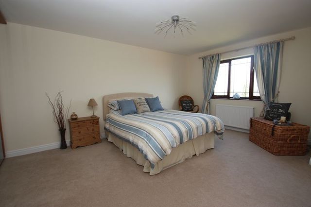  Image of 4 bedroom Detached house for sale in Norwood Carleton Pontefract WF8 at Norwood  Pontefract, WF8 3SD