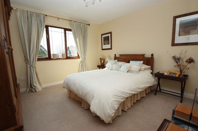  Image of 4 bedroom Detached house for sale in Norwood Carleton Pontefract WF8 at Norwood  Pontefract, WF8 3SD