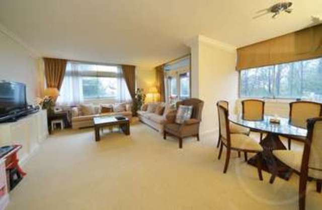  Image of 3 bedroom Flat to rent in Oak Hill Park London NW3 at Oak Hill Park  London, NW3 7LJ