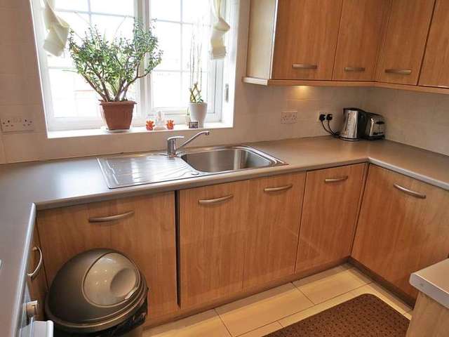  Image of 2 bedroom Flat for sale in Oakdene Vale Shadwell Leeds LS17 at Leeds LS17 Leeds, LS17 8XT