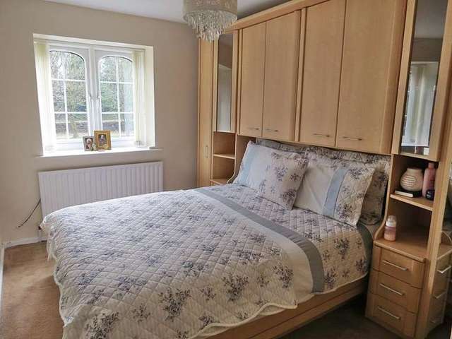  Image of 2 bedroom Flat for sale in Oakdene Vale Shadwell Leeds LS17 at Leeds LS17 Leeds, LS17 8XT