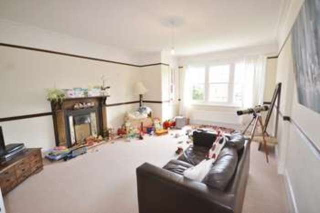  Image of 2 bedroom Flat to rent in Old Orchard Road Eastbourne BN21 at Eastbourne, BN21 1DD