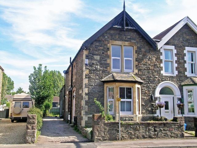  Image of 1 bedroom Flat to rent in Old Street Clevedon BS21 at Old Street  Clevedon, BS21 6BT