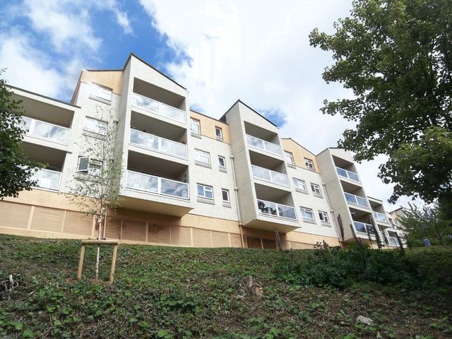  Image of 1 bedroom Flat to rent in Torwood Mount Old Torwood Road Torquay TQ1 at Old Torwood Road  Torquay, TQ1 1PX