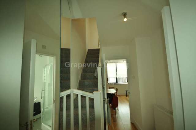  Image of 1 bedroom Apartment to rent in Beehive Place London SW9 at Beehive Place  London, SW9 7QR
