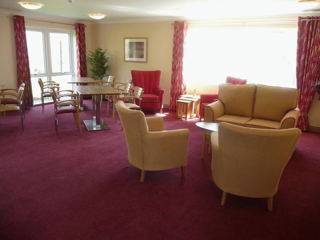 Image of 1 bedroom Flat to rent in Torun Way Swindon SN25 at Orchid Court Torun way Swindon, SN25 1TA