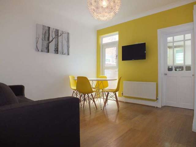  Image of 1 bedroom Detached house to rent in Ormsby Street Reading RG1 at Reading Berkshire Reading, RG1 7YR