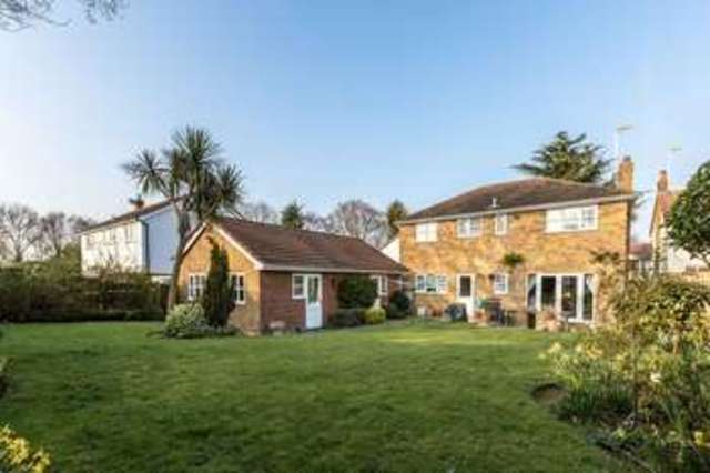  Image of 4 bedroom Detached house for sale in Pargeters Hyam Hockley SS5 at Pargeters Hyam  Hockley, SS5 4EA