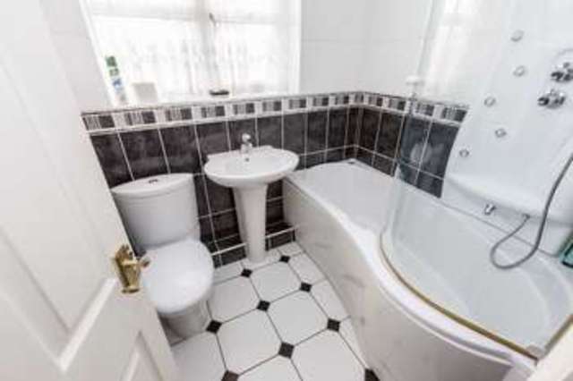  Image of 4 bedroom Detached house for sale in Pargeters Hyam Hockley SS5 at Pargeters Hyam  Hockley, SS5 4EA