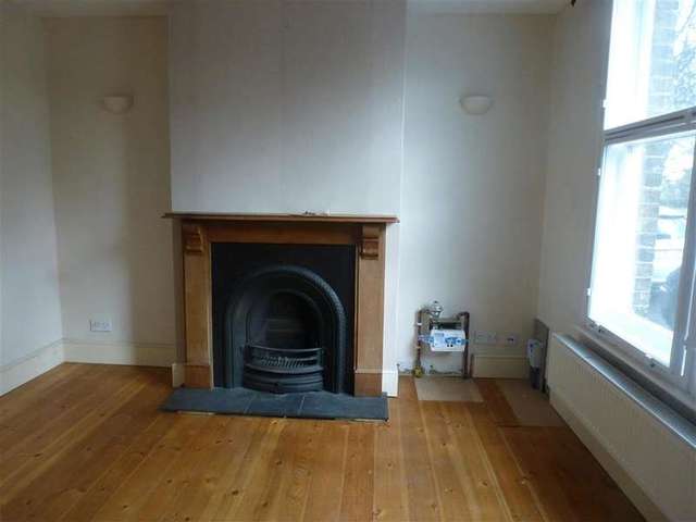  Image of 2 bedroom Terraced house for sale in Park Road Faversham ME13 at Faversham Kent Faversham, ME13 8EU