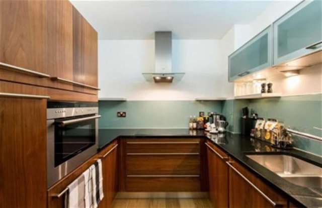  Image of 3 bedroom Flat to rent in Baker Street London NW1 at London, NW1 6XE