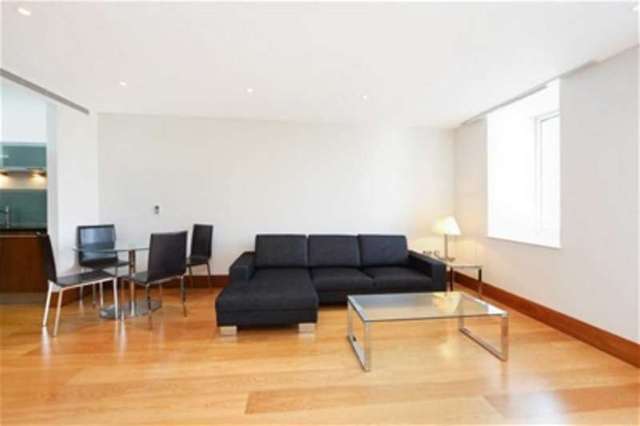  Image of 3 bedroom Flat to rent in Baker Street London NW1 at London, NW1 6XE