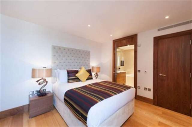  Image of 3 bedroom Flat to rent in Baker Street London NW1 at London, NW1 6XE