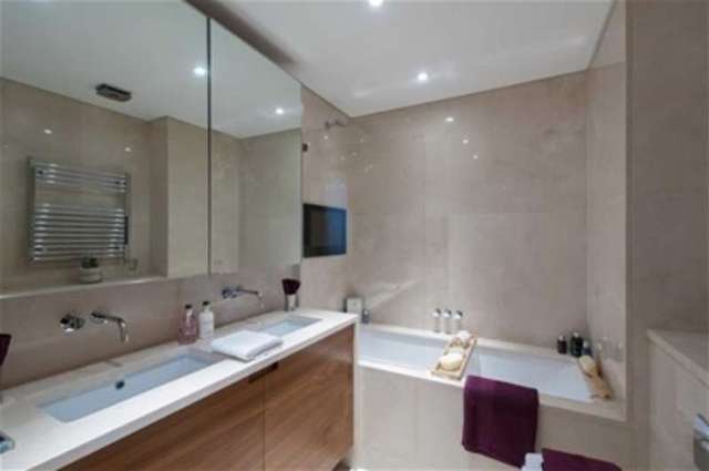  Image of 3 bedroom Flat to rent in Baker Street London NW1 at London, NW1 6XE