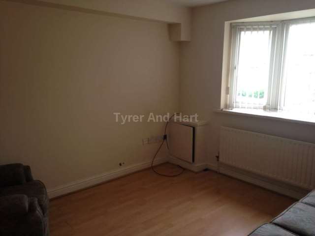  Image of 2 bedroom Apartment to rent in Esonwood Road Whiston Prescot L35 at Pinfold Court, Esonwood Road Whiston Prescot, L35 3BA