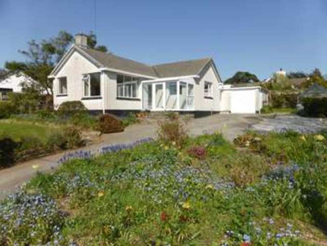  Image of 3 bedroom Detached house for sale in Point Road Carnon Downs Truro TR3 at Point Road Carnon Downs Truro, TR3 6JN