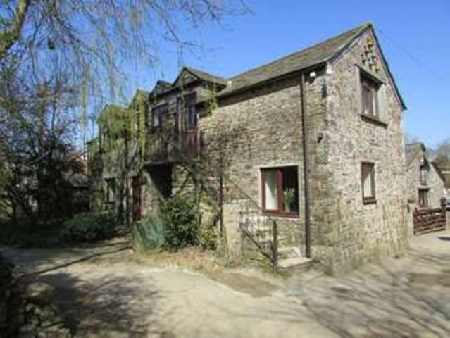  Image of 2 bedroom Flat for sale in St. Leonards Road Lanstephan Launceston PL15 at Polson Launceston, PL15 9QR