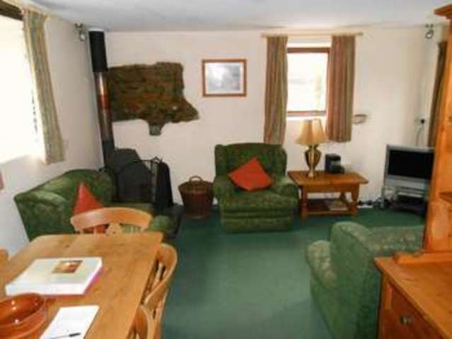  Image of 2 bedroom Flat for sale in St. Leonards Road Lanstephan Launceston PL15 at Polson Launceston, PL15 9QR