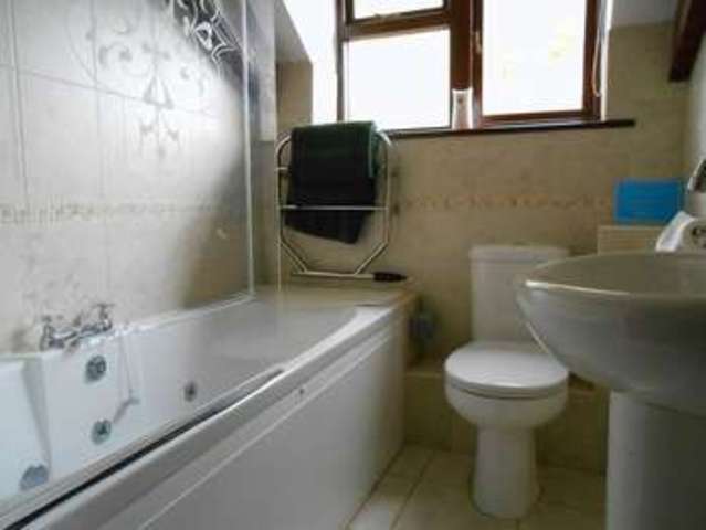  Image of 2 bedroom Flat for sale in St. Leonards Road Lanstephan Launceston PL15 at Polson Launceston, PL15 9QR