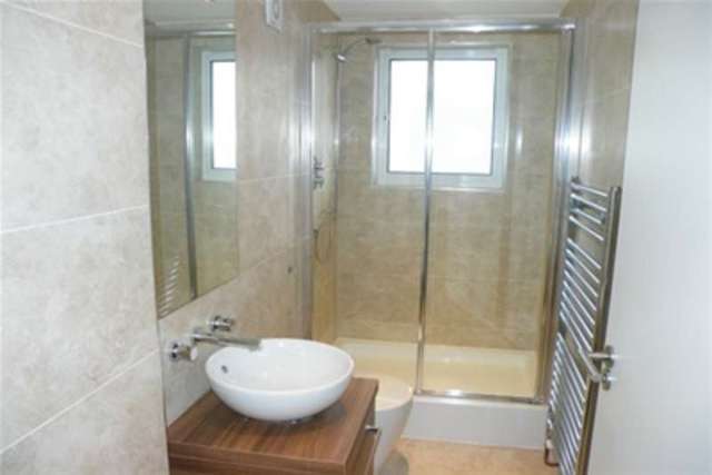  Image of 1 bedroom Flat to rent in Ayton Drive Portland DT5 at Portland, DT5 1FB