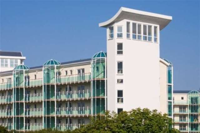  Image of 1 bedroom Flat to rent in Ayton Drive Portland DT5 at Portland, DT5 1FB