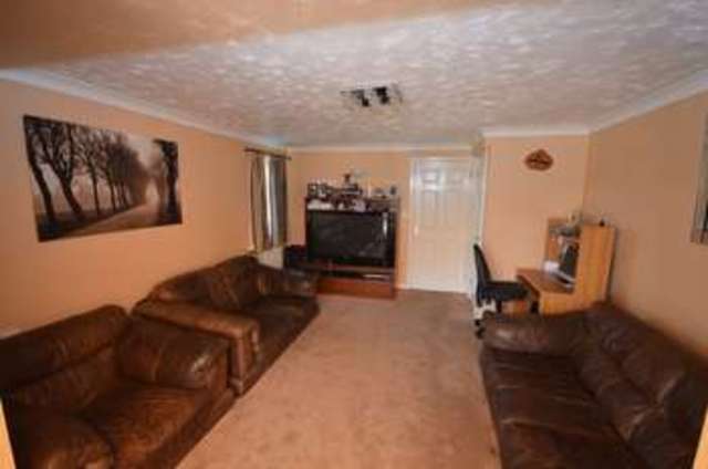 Image of 2 bedroom Detached house for sale in Portland Ride Houghton Regis Dunstable LU5 at Portland Ride  Houghton Regis, LU5 5FP