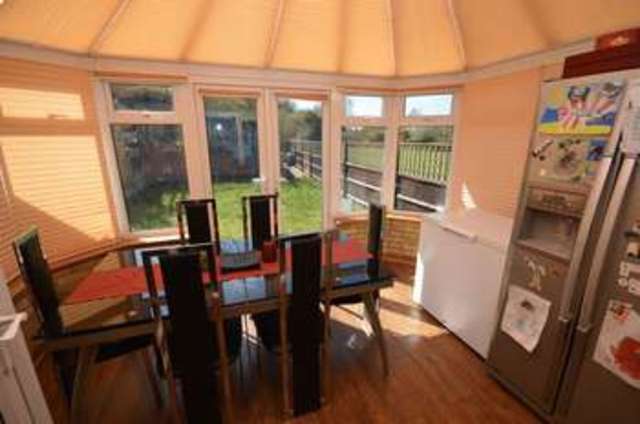  Image of 2 bedroom Detached house for sale in Portland Ride Houghton Regis Dunstable LU5 at Portland Ride  Houghton Regis, LU5 5FP
