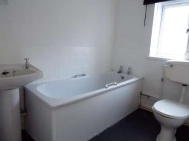  Image of 2 bedroom Flat for sale in St. Faiths Road Portsmouth PO1 at Portsmouth Hampshire Fratton, PO1 1EE
