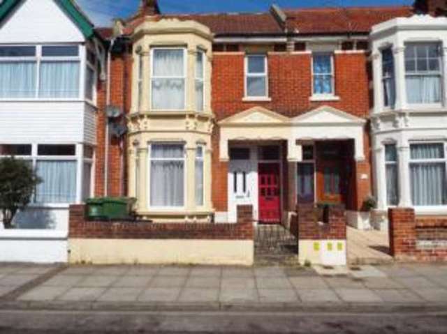  Image of 2 bedroom Flat for sale in Oriel Road Portsmouth PO2 at Portsmouth Hampshire North End, PO2 9EQ