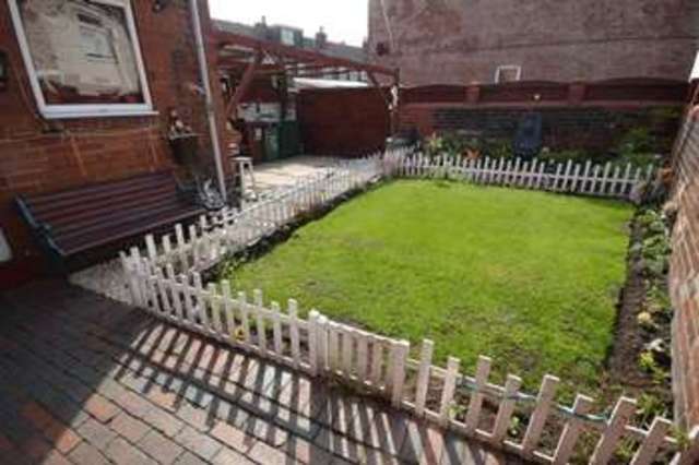  Image of 3 bedroom Terraced house for sale in Pretoria Street Castleford WF10 at Pretoria Street  Castleford, WF10 4DY