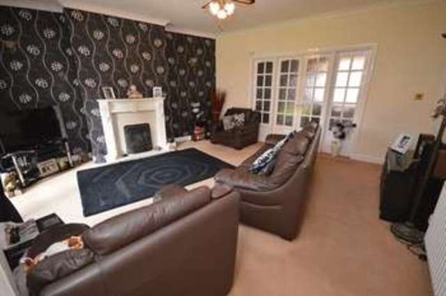  Image of 3 bedroom Terraced house for sale in Pretoria Street Castleford WF10 at Pretoria Street  Castleford, WF10 4DY