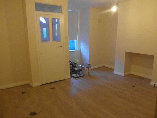  Image of 2 bedroom Flat for sale in Princess Road Croydon CR0 at Princess Road  CROYDON, CR0 2QZ