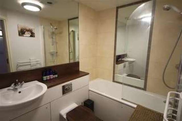  Image of 2 bedroom Flat for sale in Merchants Place Reading RG1 at Merchants Place  Reading, RG1 1ET