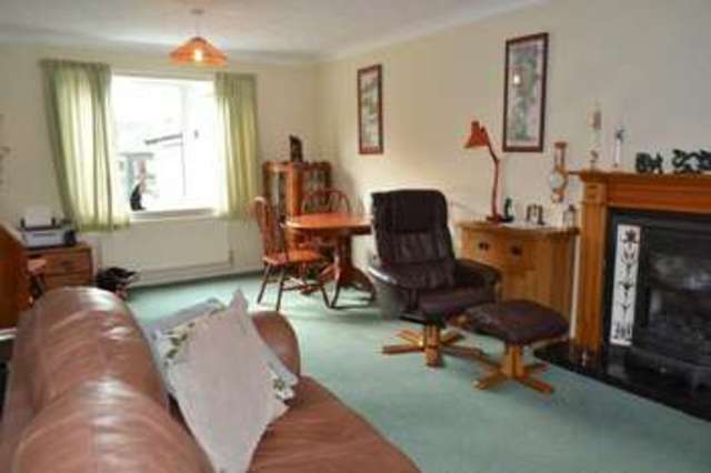  Image of 3 bedroom Detached house for sale in Queen Elizabeth Way Barton-upon-Humber DN18 at Queen Elizabeth Way  Barton-Upon-Humber, DN18 6AJ