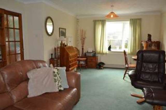  Image of 3 bedroom Detached house for sale in Queen Elizabeth Way Barton-upon-Humber DN18 at Queen Elizabeth Way  Barton-Upon-Humber, DN18 6AJ