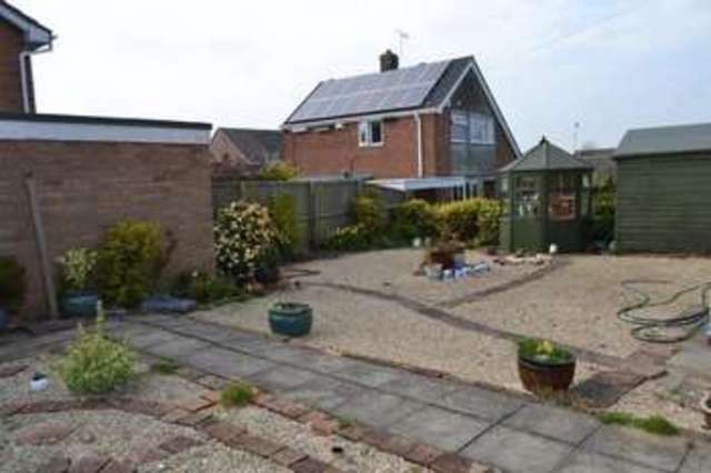  Image of 3 bedroom Detached house for sale in Queen Elizabeth Way Barton-upon-Humber DN18 at Queen Elizabeth Way  Barton-Upon-Humber, DN18 6AJ