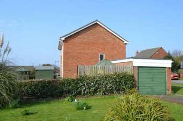  Image of 3 bedroom Detached house for sale in Queen Elizabeth Way Barton-upon-Humber DN18 at Queen Elizabeth Way  Barton-Upon-Humber, DN18 6AJ