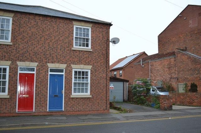  Image of 2 bedroom Semi-Detached house to rent in Queen Street Barton-upon-Humber DN18 at Queens Street  Barton-Upon-Humber, DN18 5QP