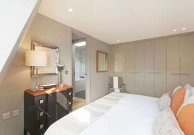 Image of 2 bedroom Flat for sale in Queensbridge Road London E8 at Queensbridge Road  London, E8 3NH