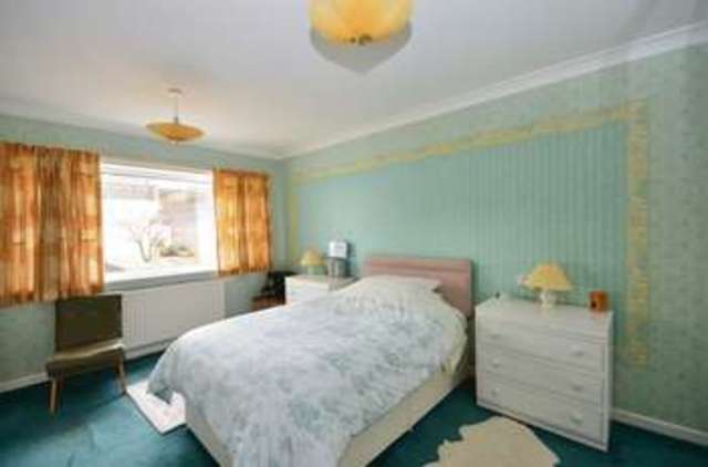  Image of 3 bedroom Bungalow for sale in Ranscombe Close Brixham TQ5 at Ranscombe Close  Brixham, TQ5 9UR