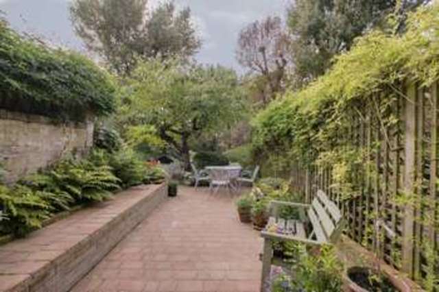  Image of 4 bedroom Semi-Detached house for sale in Red Lion Lane London SE18 at Red Lion Lane  Shooters Hill, SE18 4LE